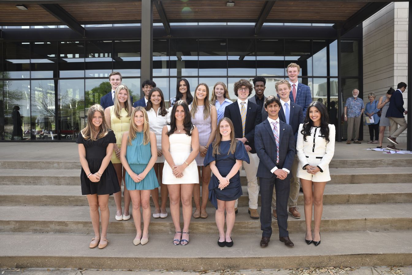 17 Students Inducted into The Cum Laude Society